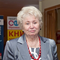 Оксана Ушакова